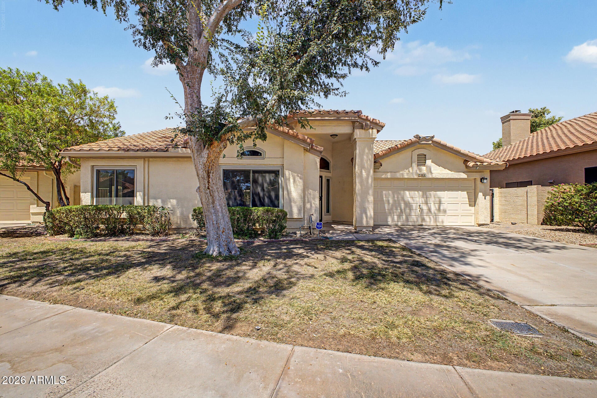 284 W Vera Lane