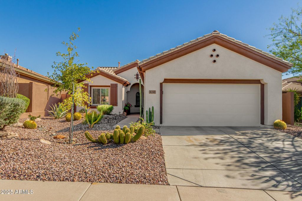 Photo of 41341 N Laurel Valley Court, Anthem, AZ 85086 (MLS # 6940001)