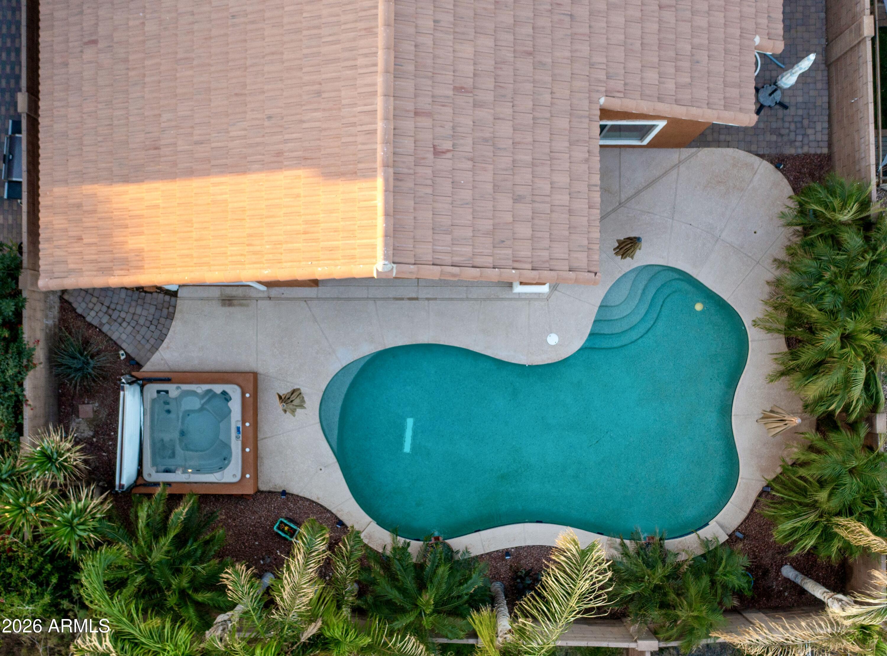 25727 W VICTORY Street