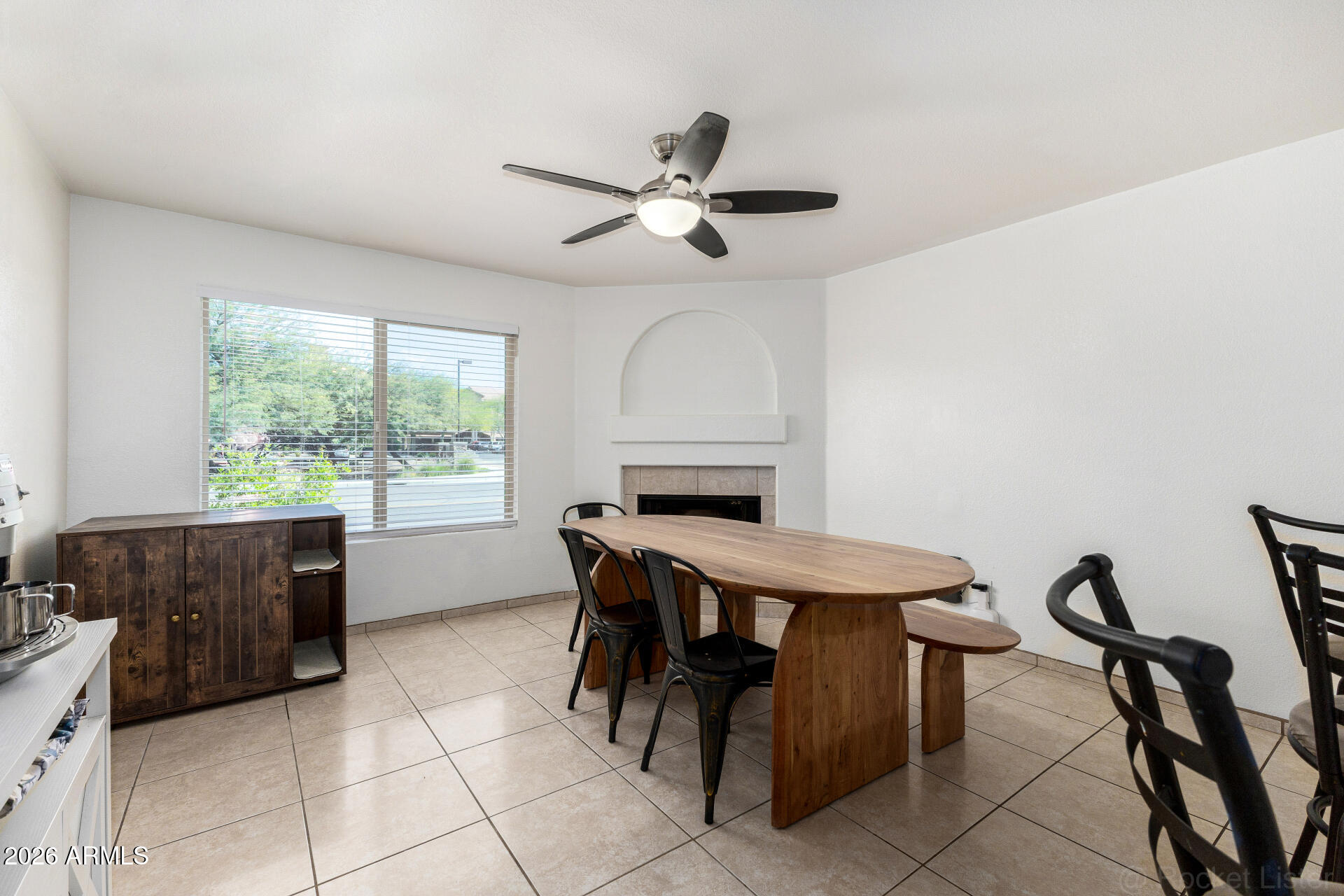 8704 W BLUEFIELD Avenue