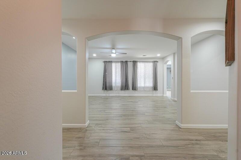 1629 E PRICKLY PEAR Place