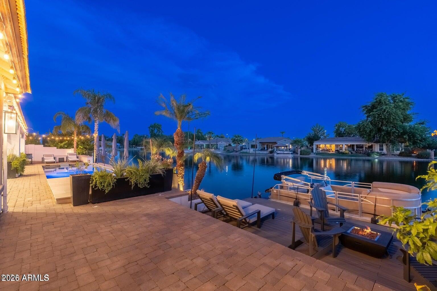 445 E LYNX Way