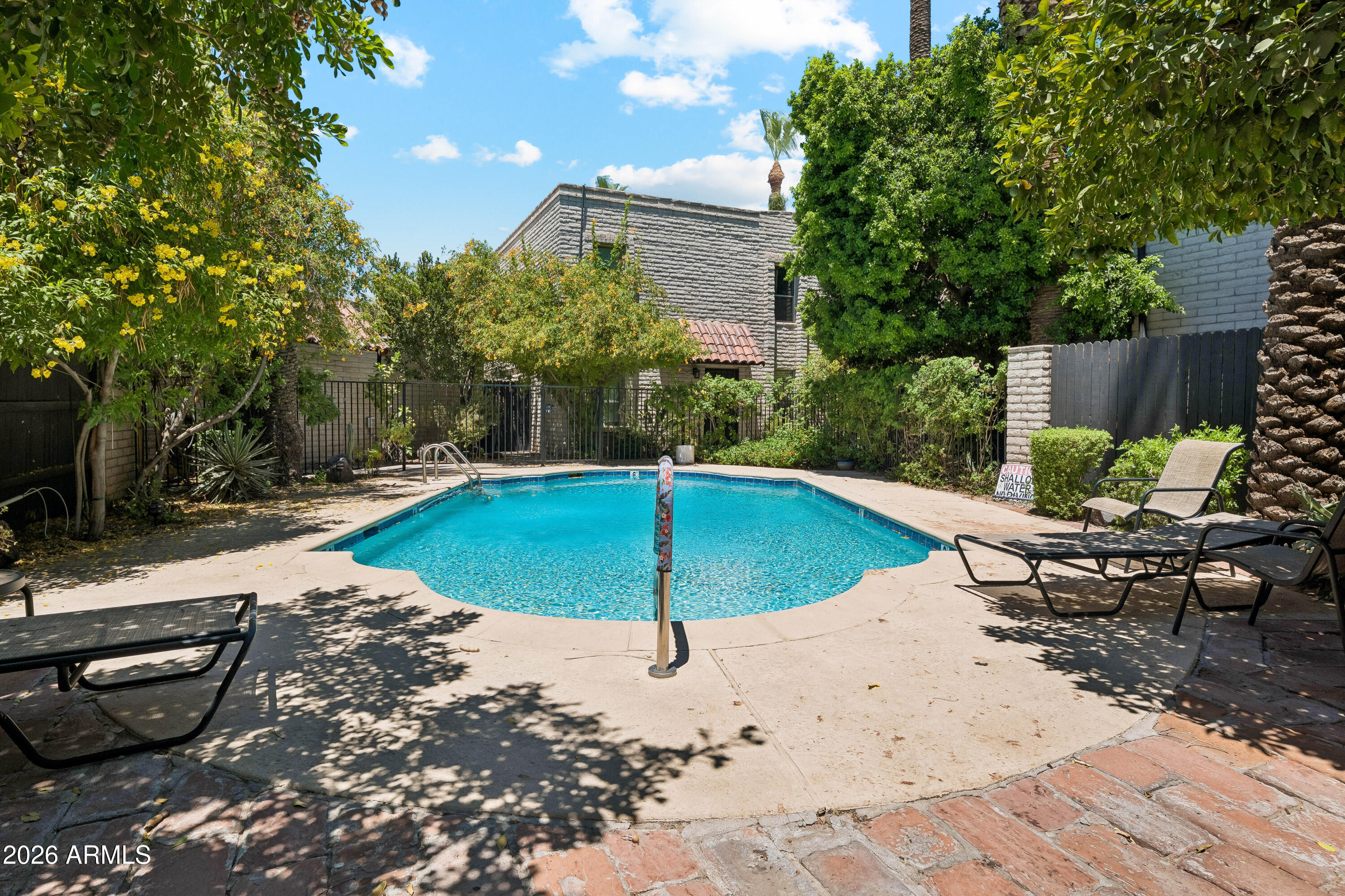 3711 E MONTEROSA Street 10