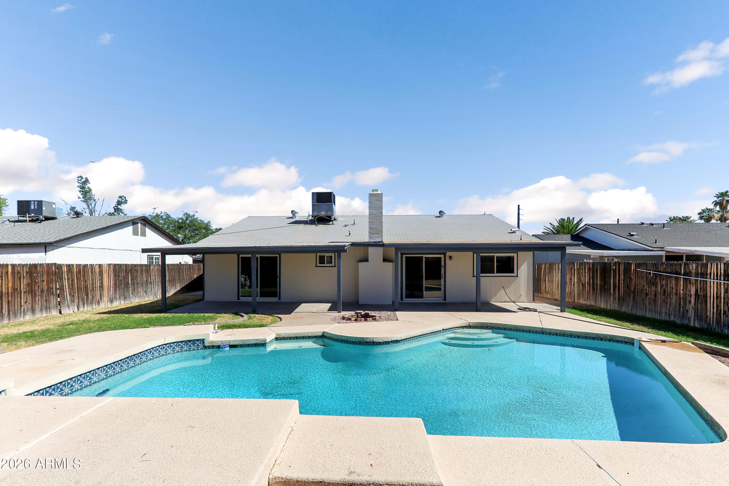 4723 E VINEYARD Road