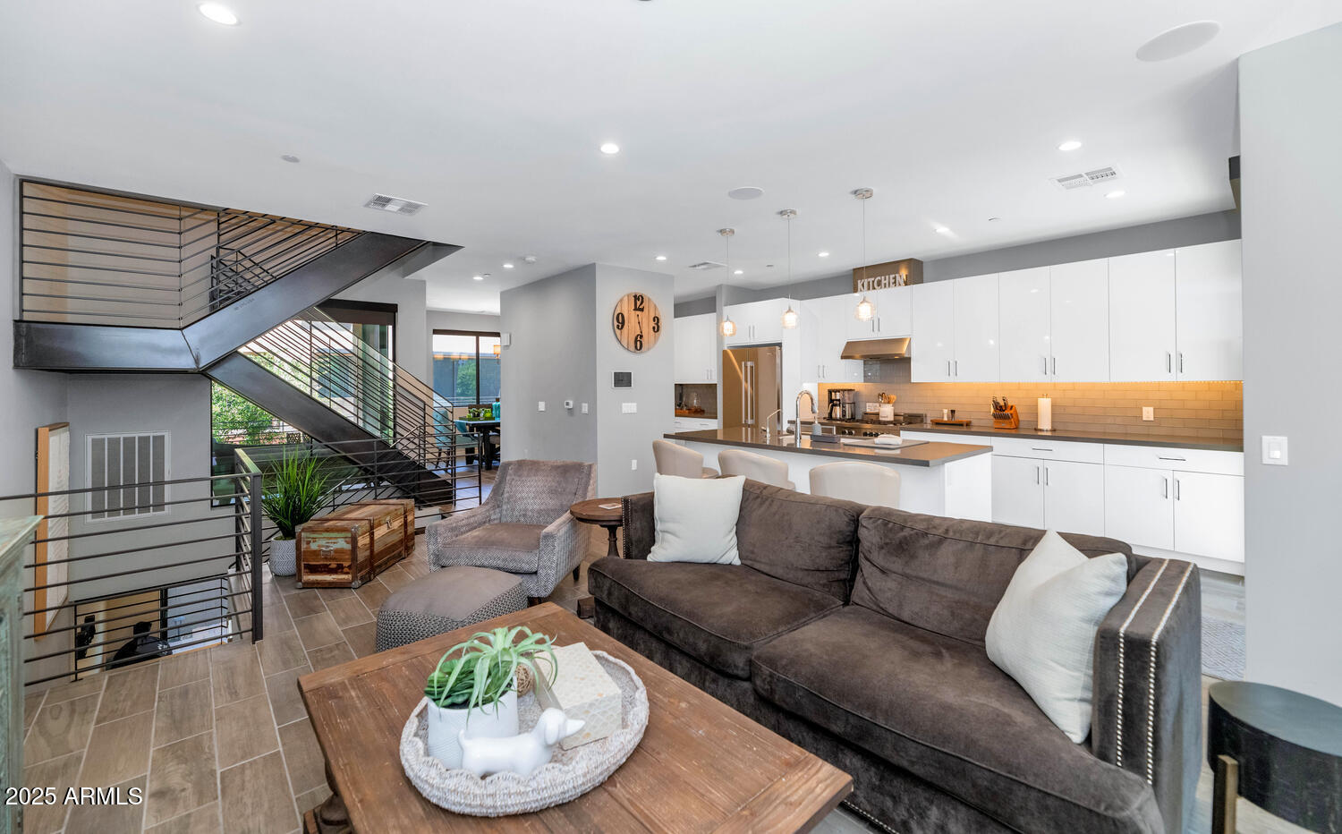 6990 E 6th Street 1007