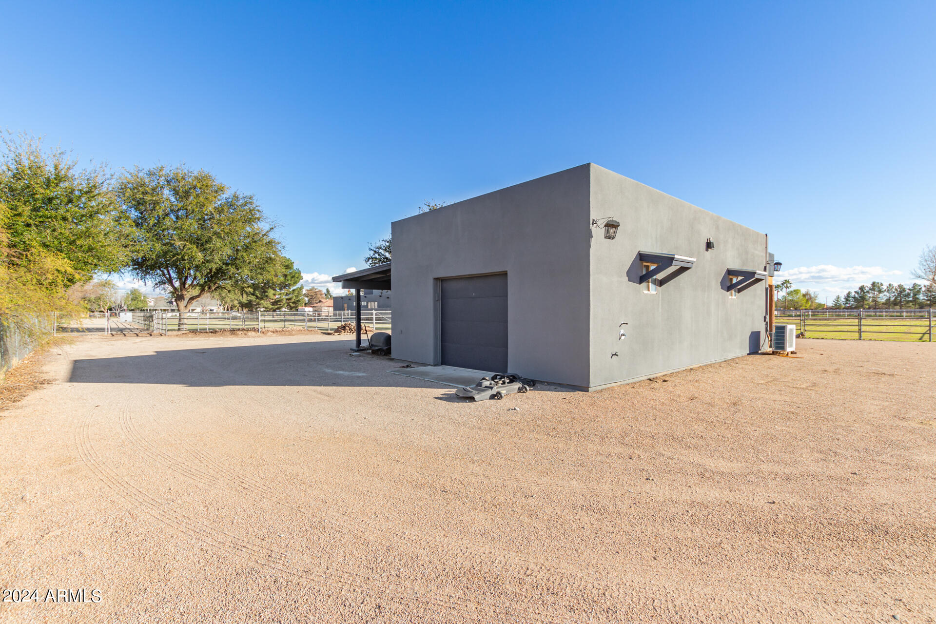 METES AND BOUNDS - Residential