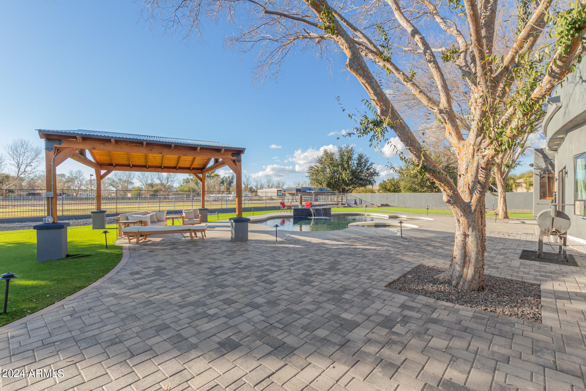 METES AND BOUNDS - Residential