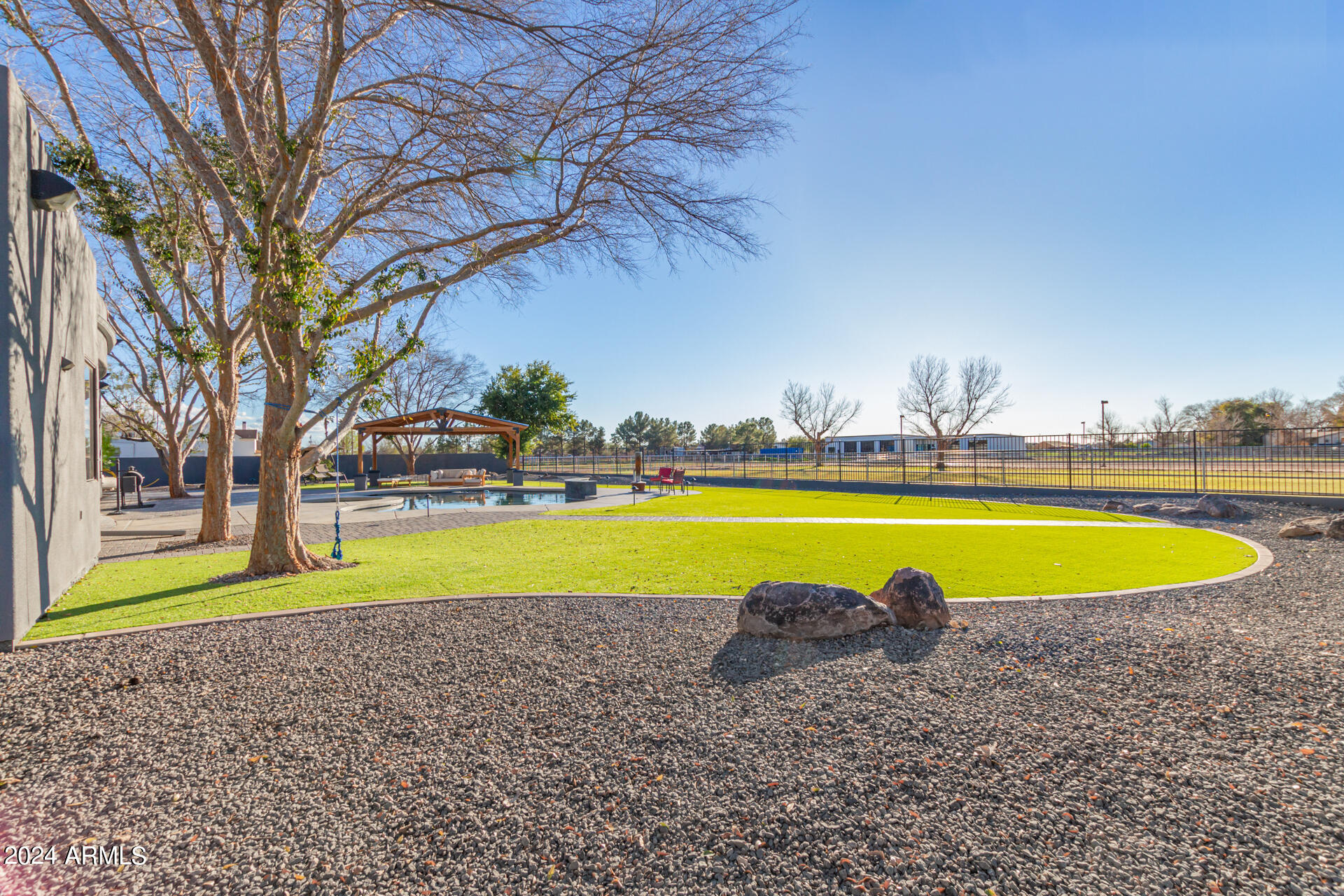 METES AND BOUNDS - Residential