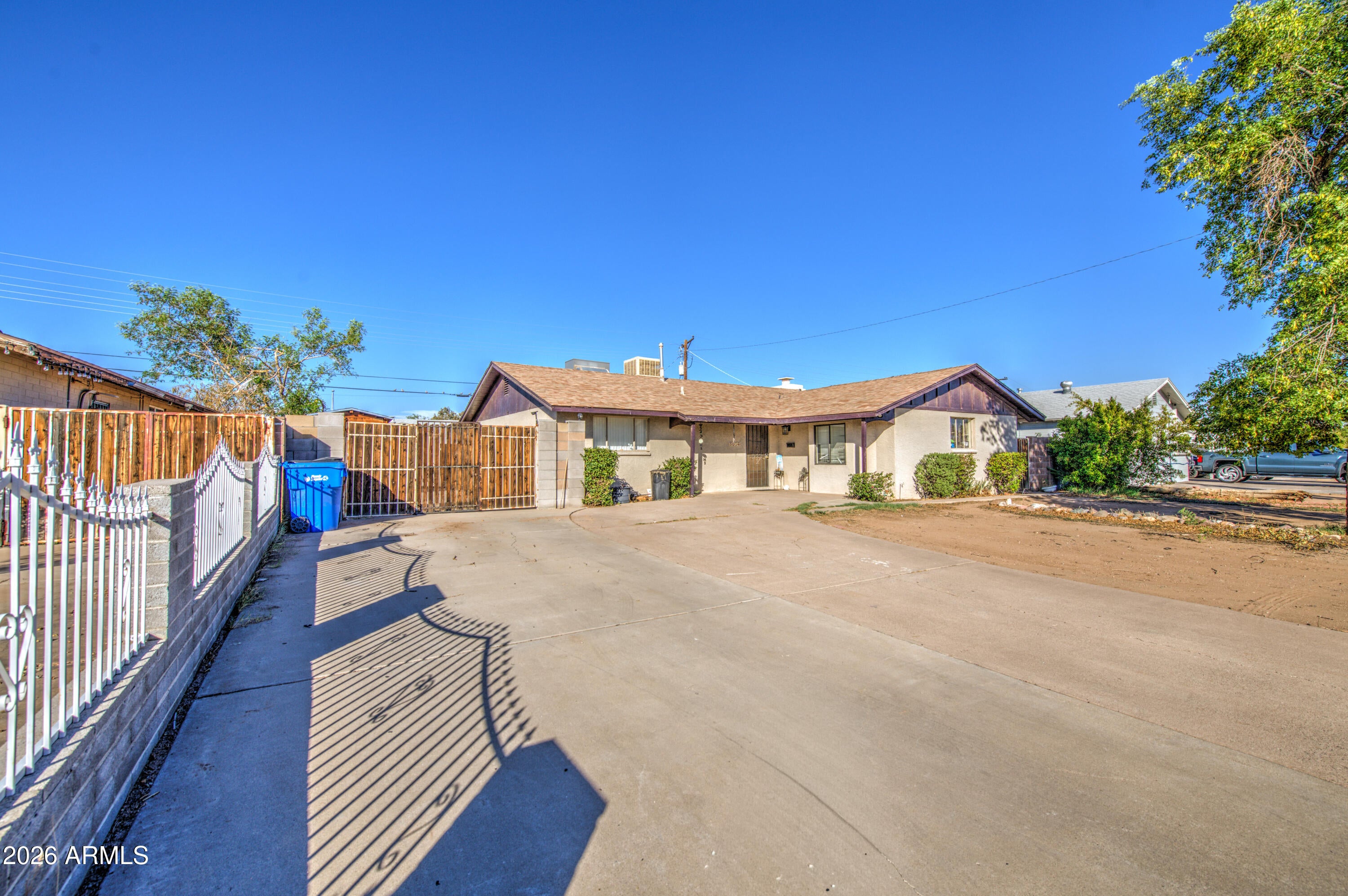 5014 W CATALINA Drive