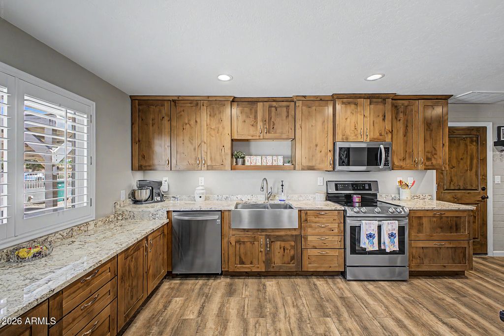 Photo of 550 S Signal Butte Road, Mesa, AZ 85208 (MLS # 7024984)