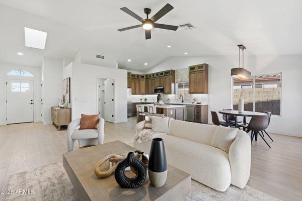 16601 N 23RD PL, PHOENIX, AZ 85022 - Image 319ddfac09e6720ac8ecd8d9c0d5cbf3/891722656