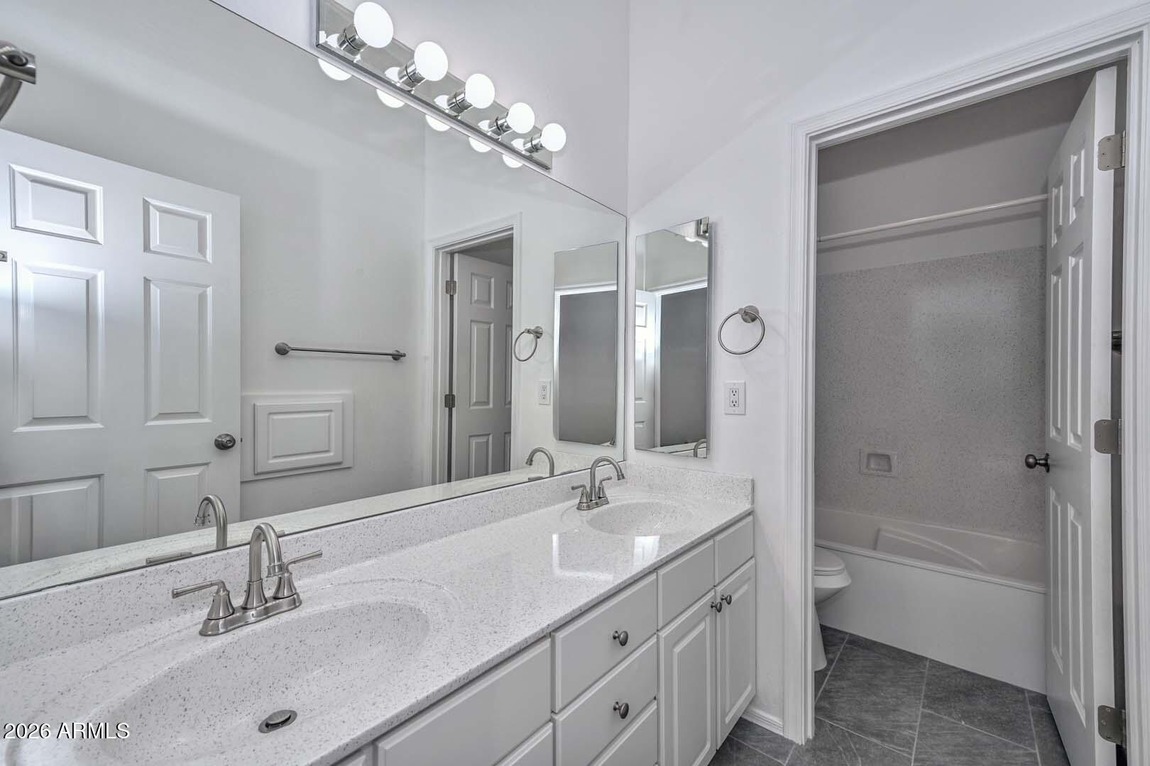 Phoenix, Arizona, 85022, United States, 5 Bedrooms Bedrooms, ,3 BathroomsBathrooms,Residential,Active,2022690