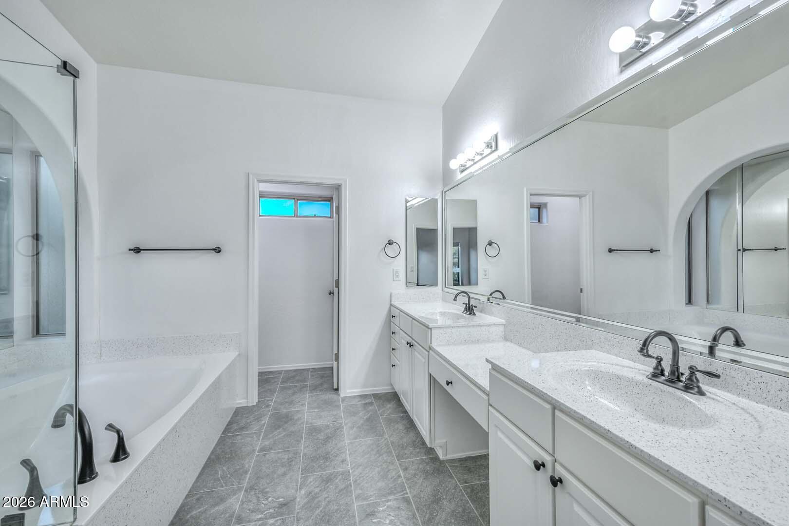Phoenix, Arizona, 85022, United States, 5 Bedrooms Bedrooms, ,3 BathroomsBathrooms,Residential,Active,2022690