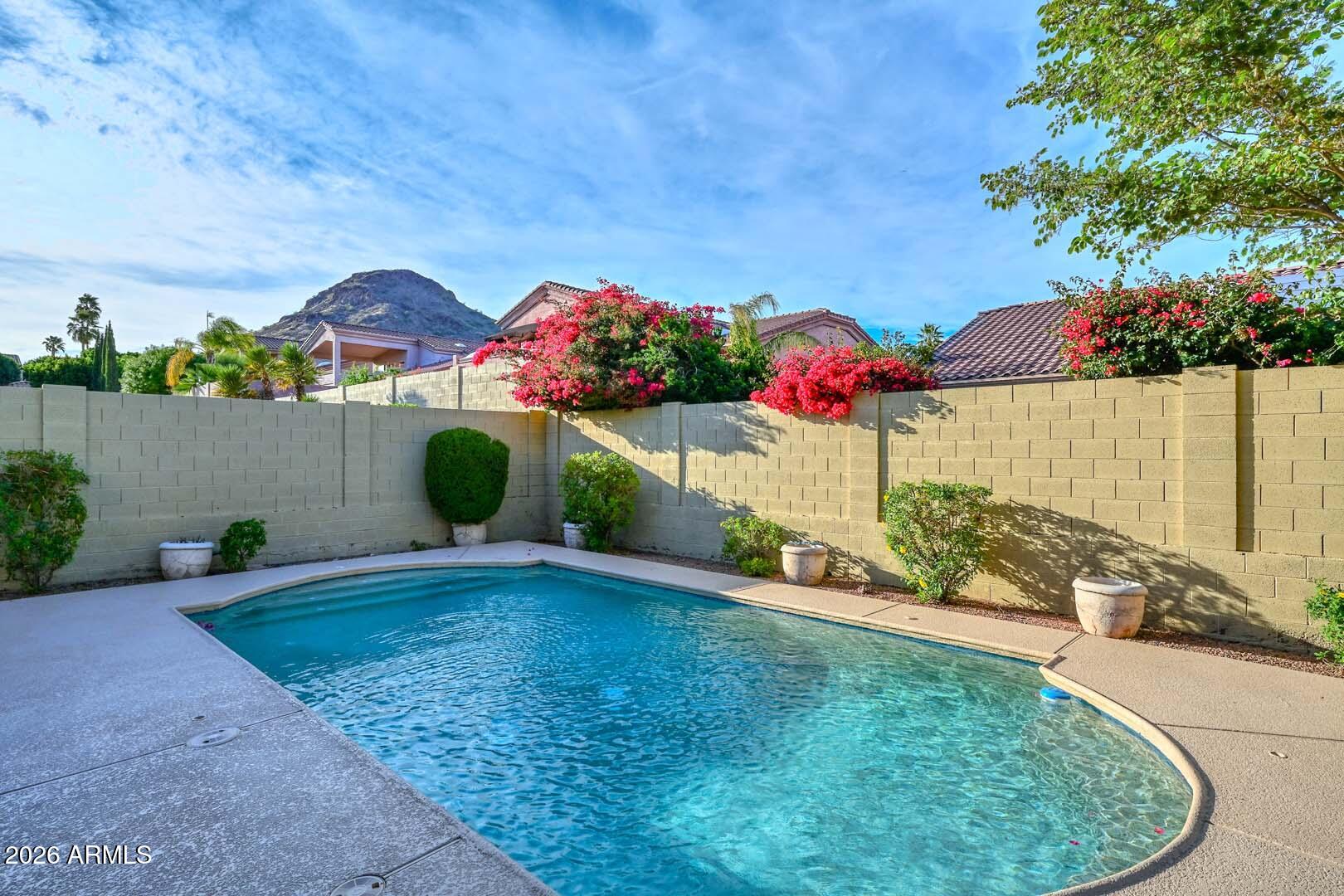 Phoenix, Arizona, 85022, United States, 5 Bedrooms Bedrooms, ,3 BathroomsBathrooms,Residential,Active,2022690