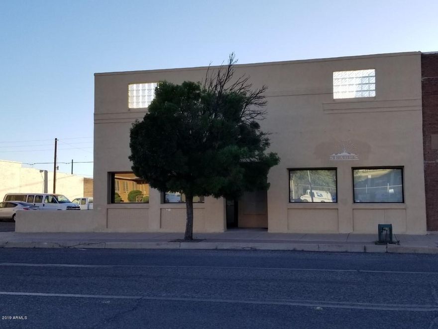 Nicely remodeled building with executive style. This huge building  has been split in 2 separated building to accommodate the tenants. It has 2 reception areas, 2 kitchens 4 half bathrooms, 2 big conference rooms, and 2 big rooms at the back that can be used as a gym or play room. Perfect for a Health or Rehab Clinics or Special Needs Institution.