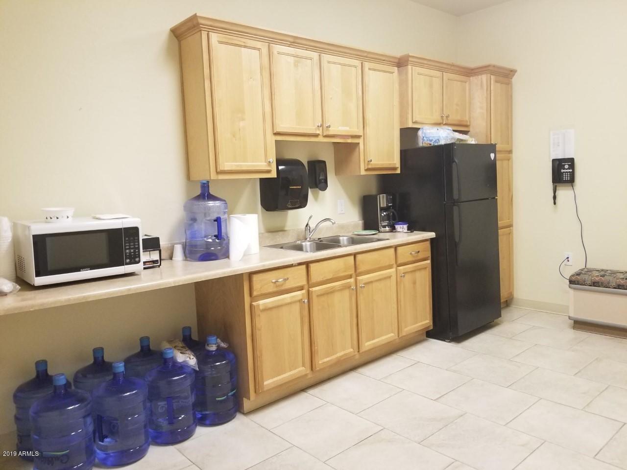 Douglas - Commercial Sale