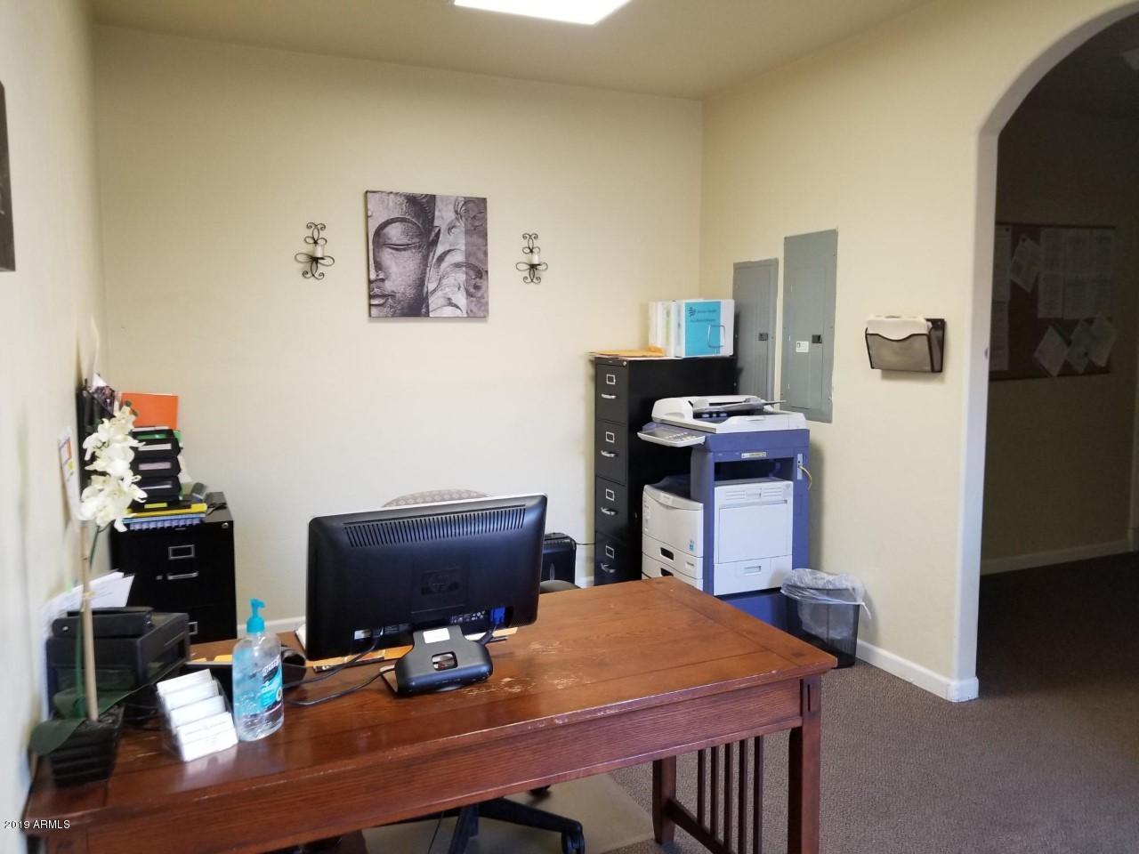 Douglas - Commercial Sale