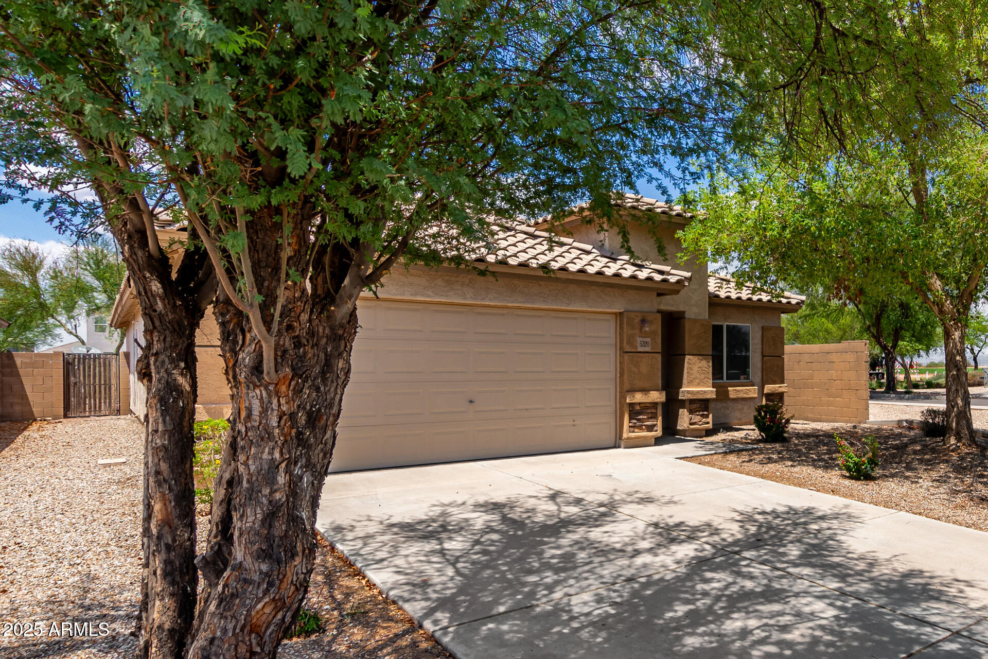 5320 E SILVERBELL Road