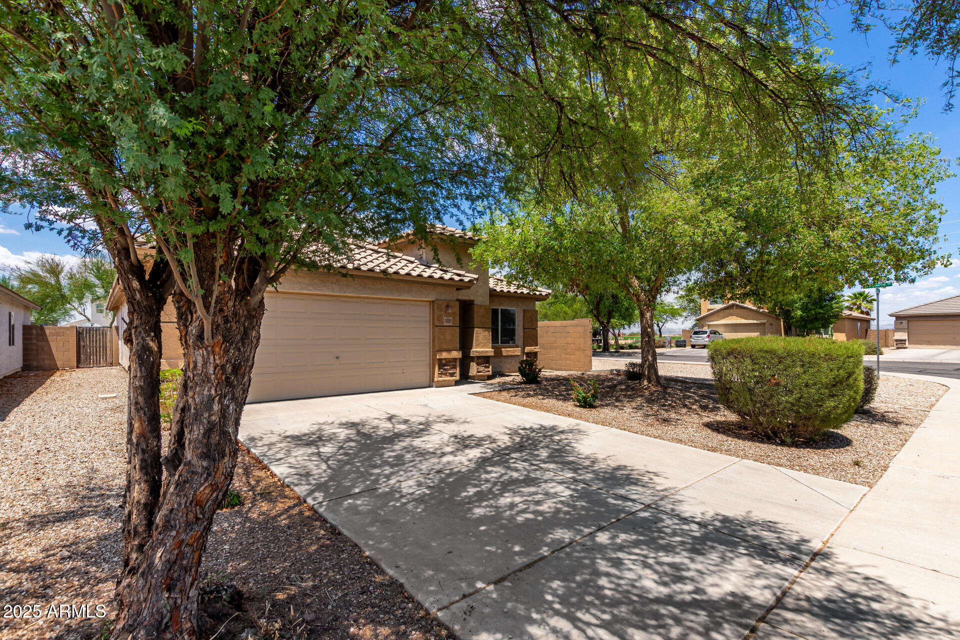 5320 E SILVERBELL Road