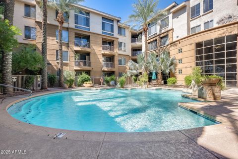 Photo of 1701 E Colter Street #453, Phoenix, AZ 85016 (MLS # 6924645)