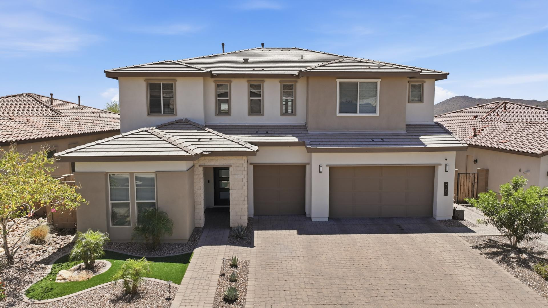 7171 W Buckhorn Trail