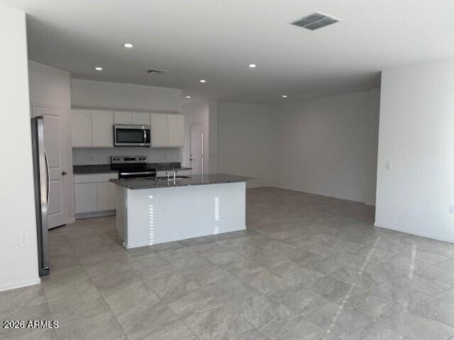 1408 W BEALEY Avenue