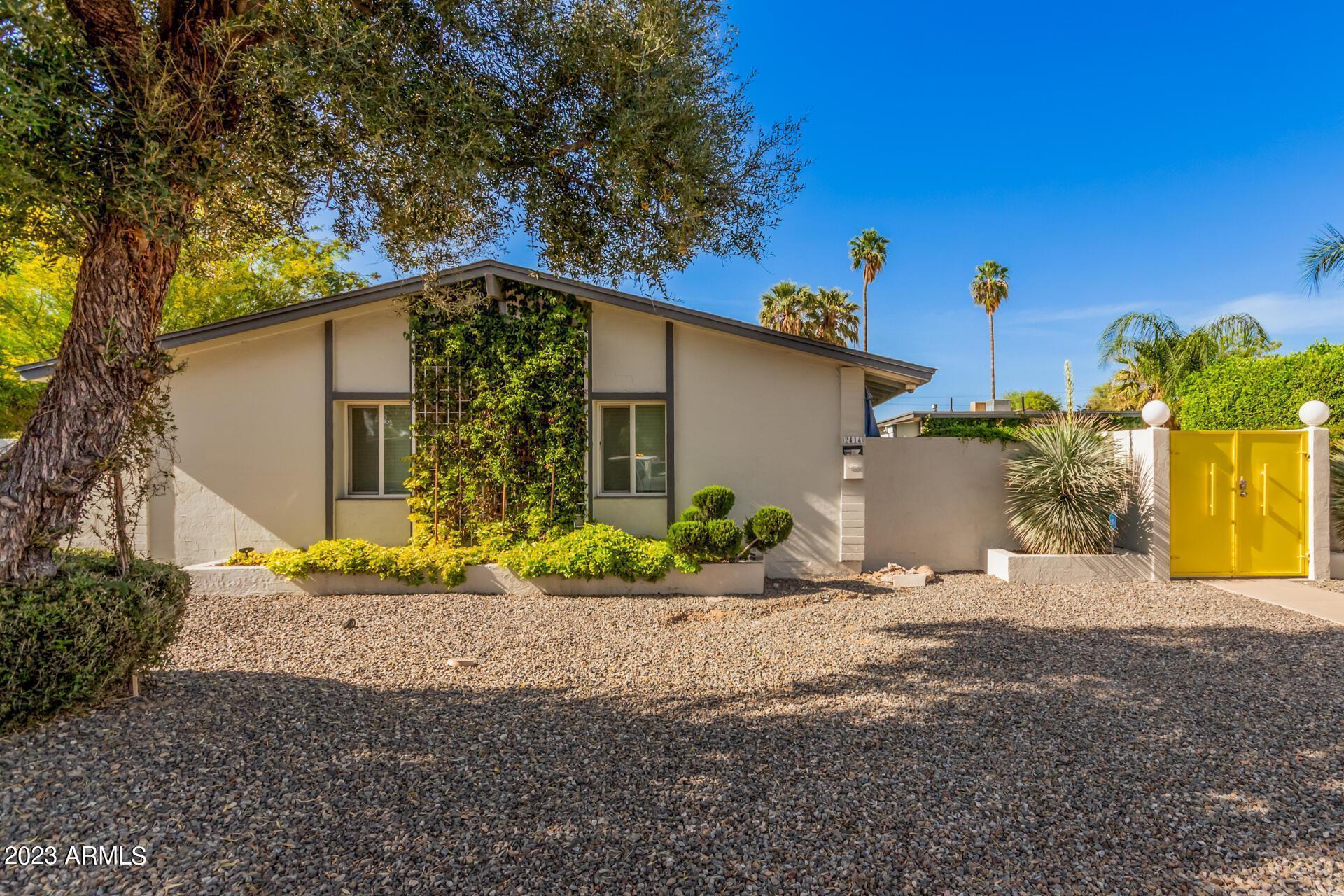 2414 W Paradise Drive