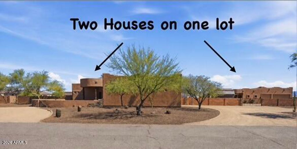 Photo of 2616 W Canyon Road, Phoenix, AZ 85086 (MLS # 7032223)