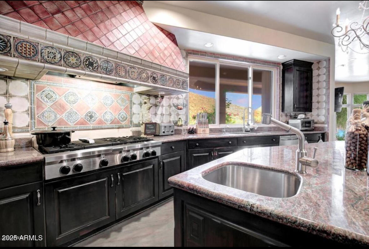 PINNACLE PEAK HEIGHTS AMD - Residential