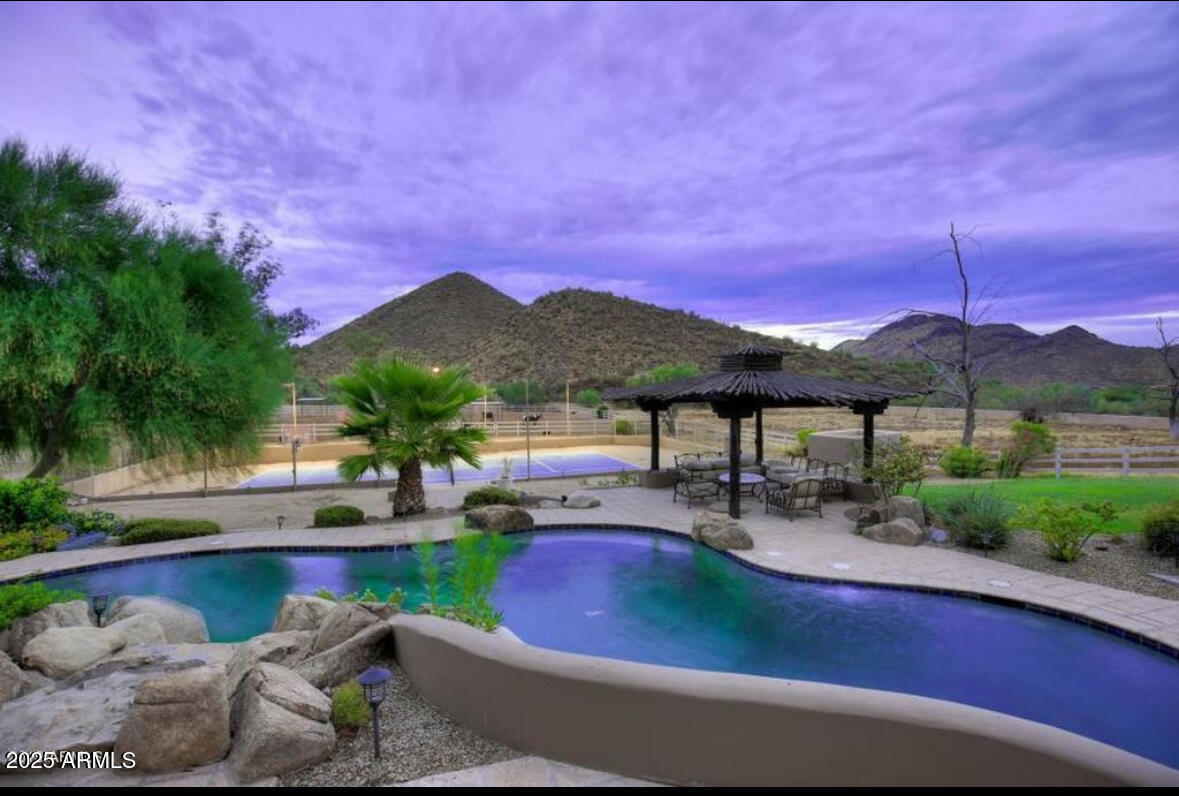 PINNACLE PEAK HEIGHTS AMD - Residential