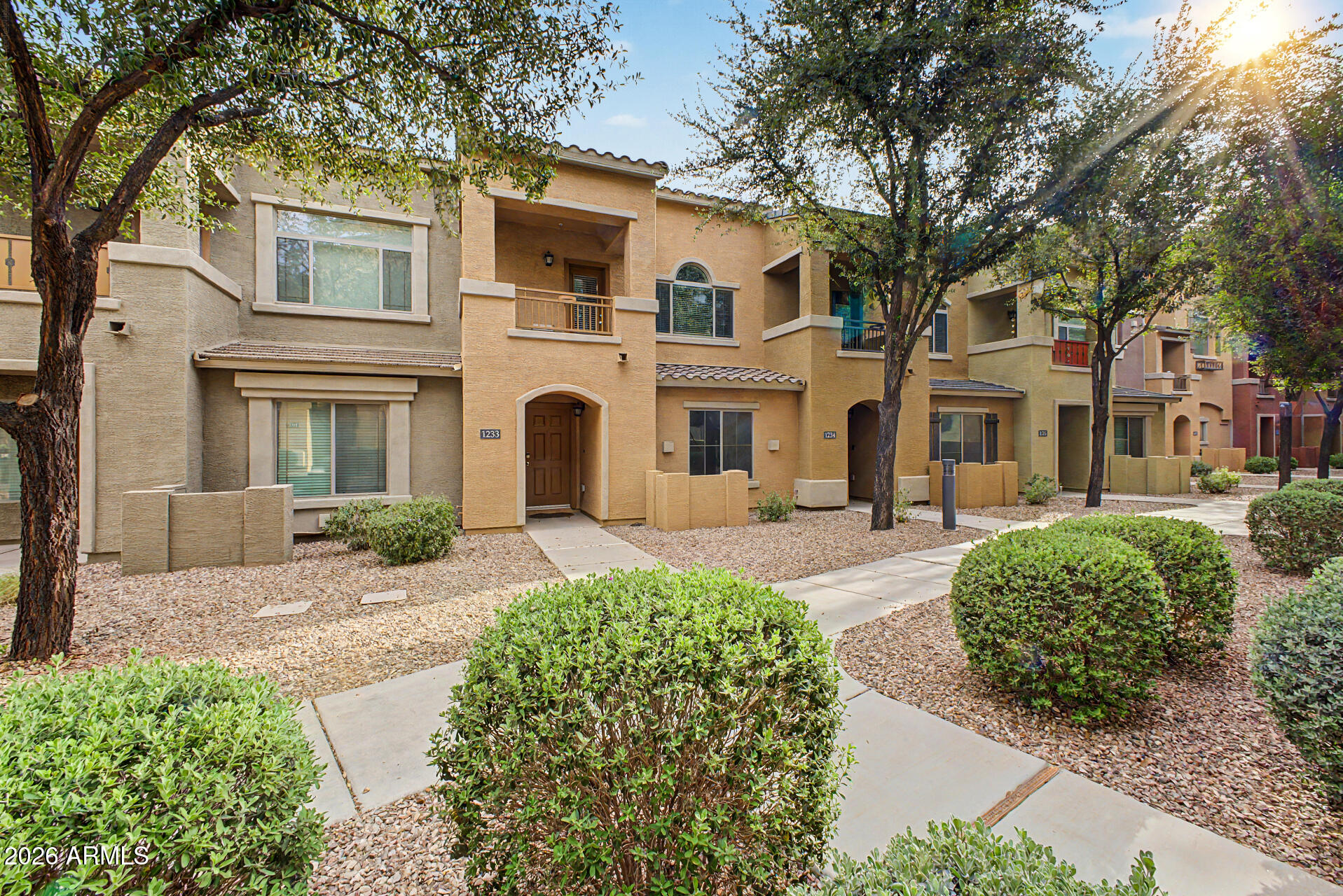 240 W JUNIPER Avenue 1233