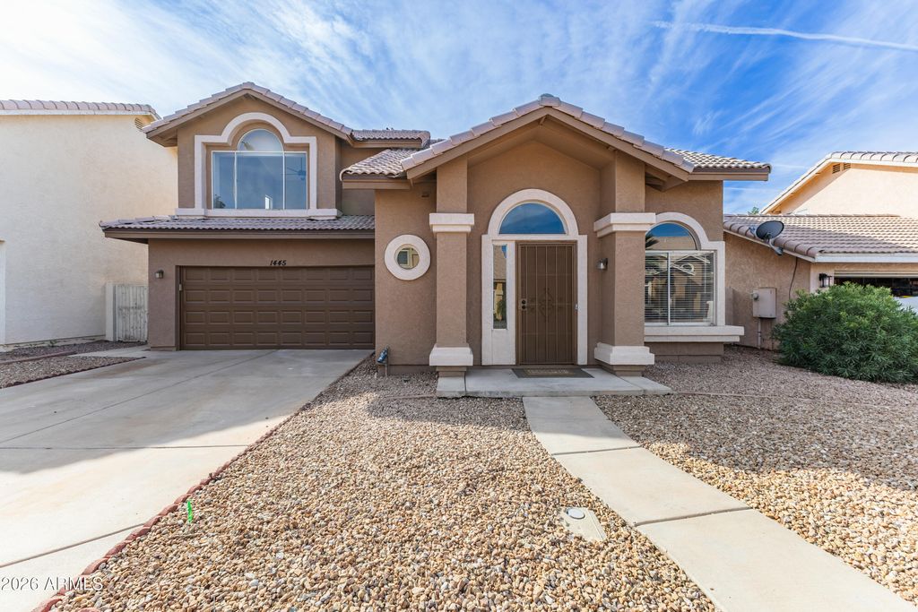 Photo of 1445 E Countrywalk Lane, Chandler, AZ 85225 (MLS # 7000398)