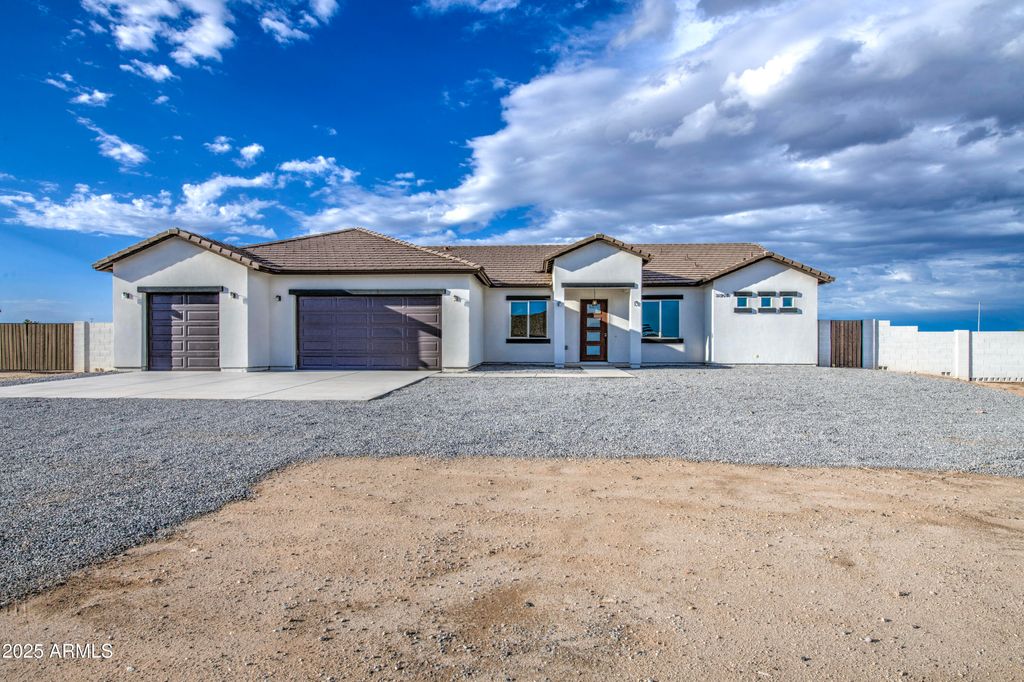 Photo of 22538 W Pecan Road, Buckeye, AZ 85326 (MLS # 6926166)