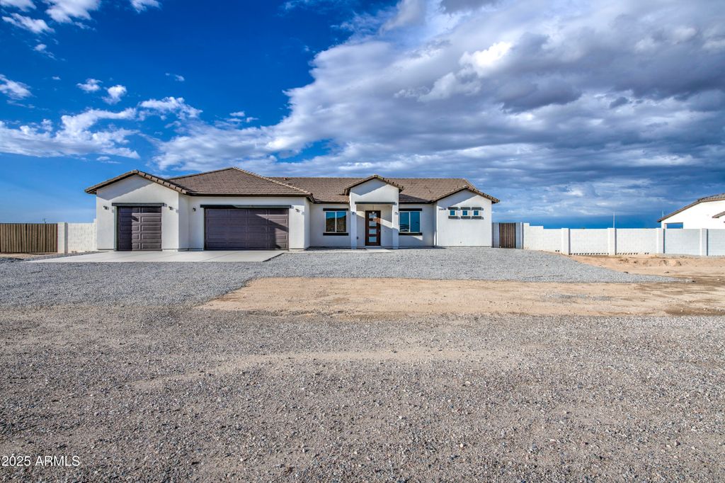 Photo of 22538 W Pecan Road, Buckeye, AZ 85326 (MLS # 6926166)