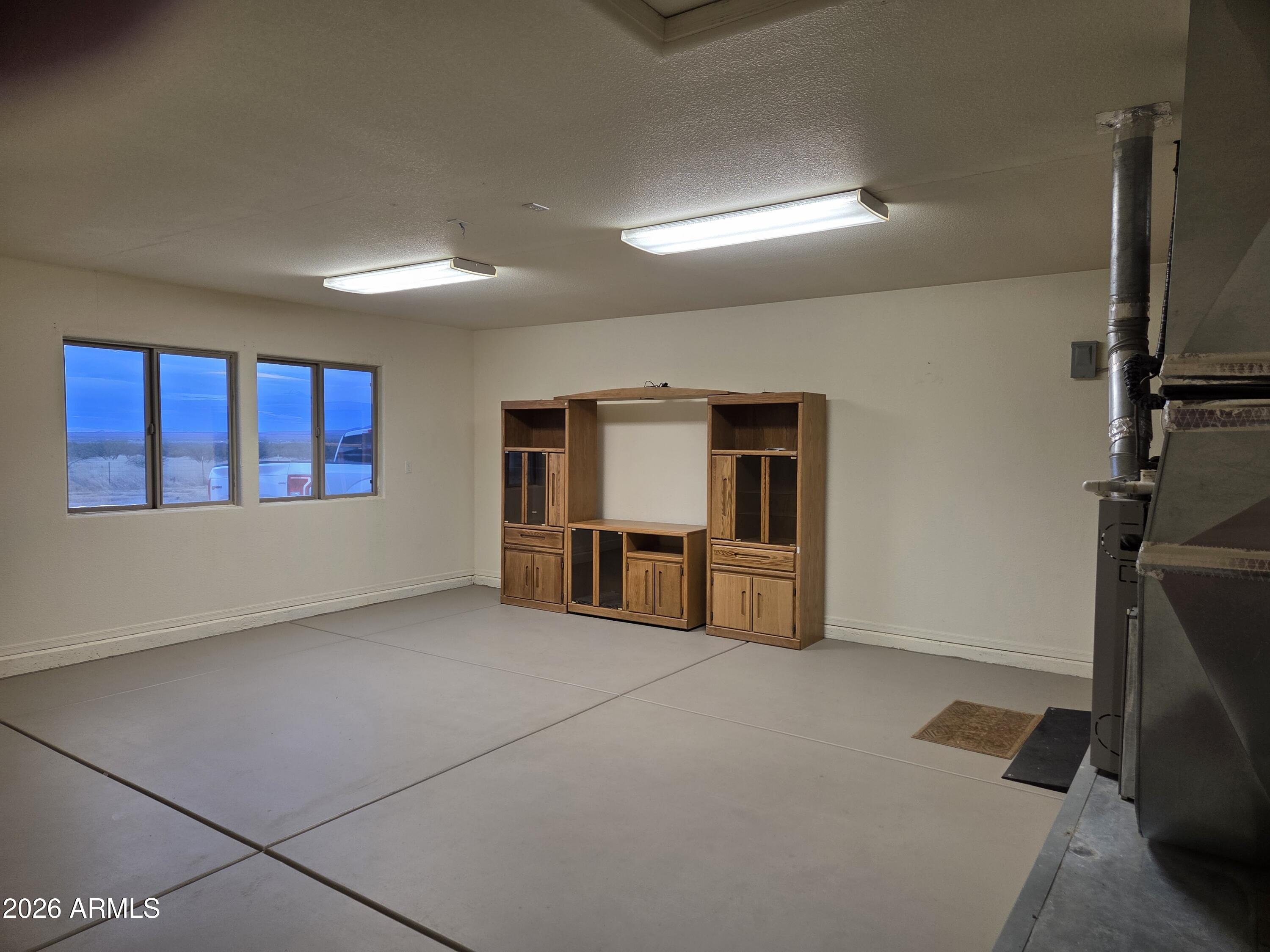 9500 S EL THUMA REAL --