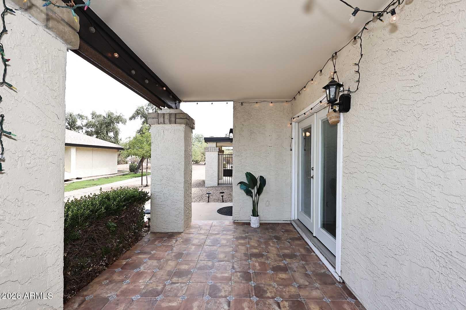 812 E EUGIE Avenue