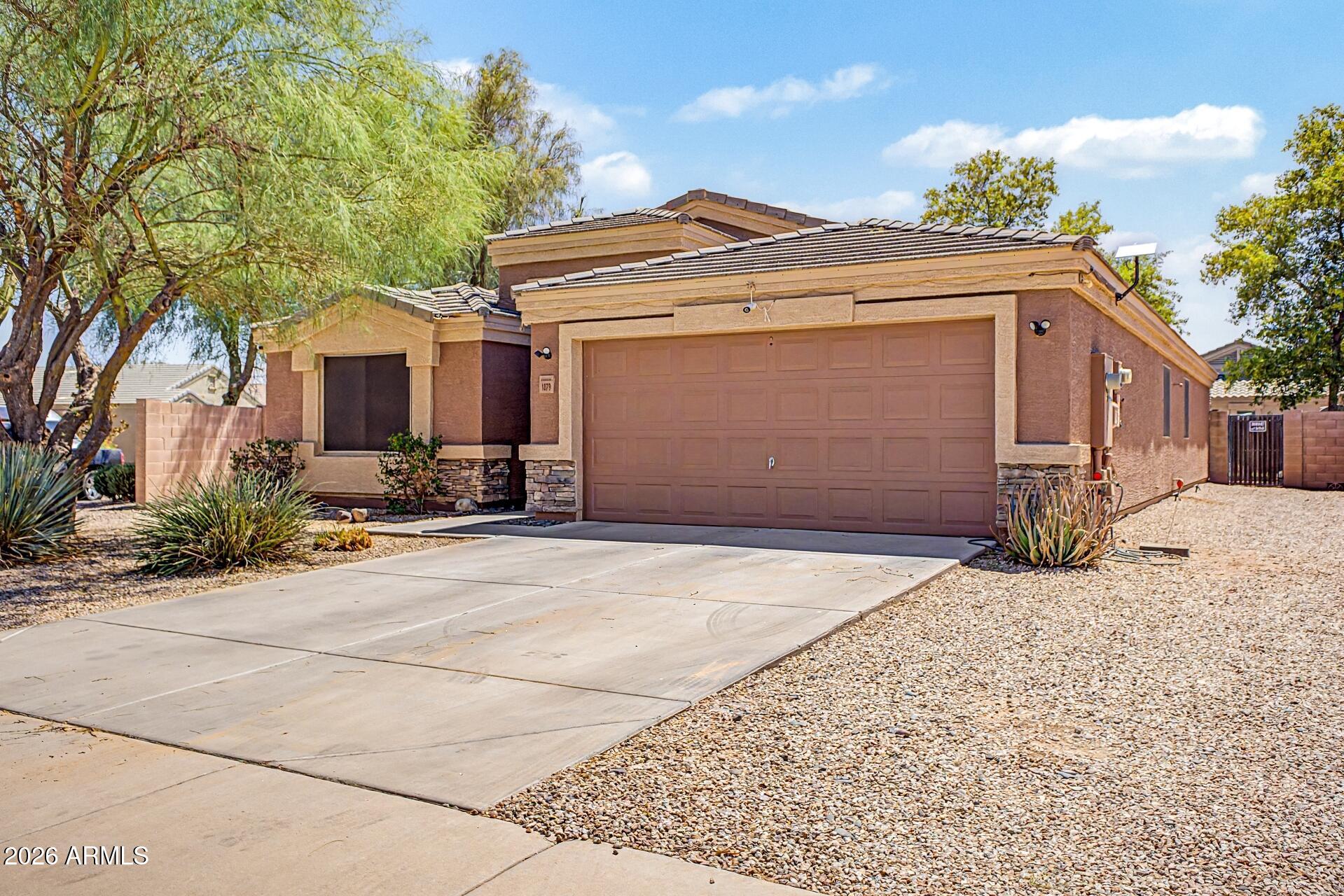 1879 E KACHINA Drive