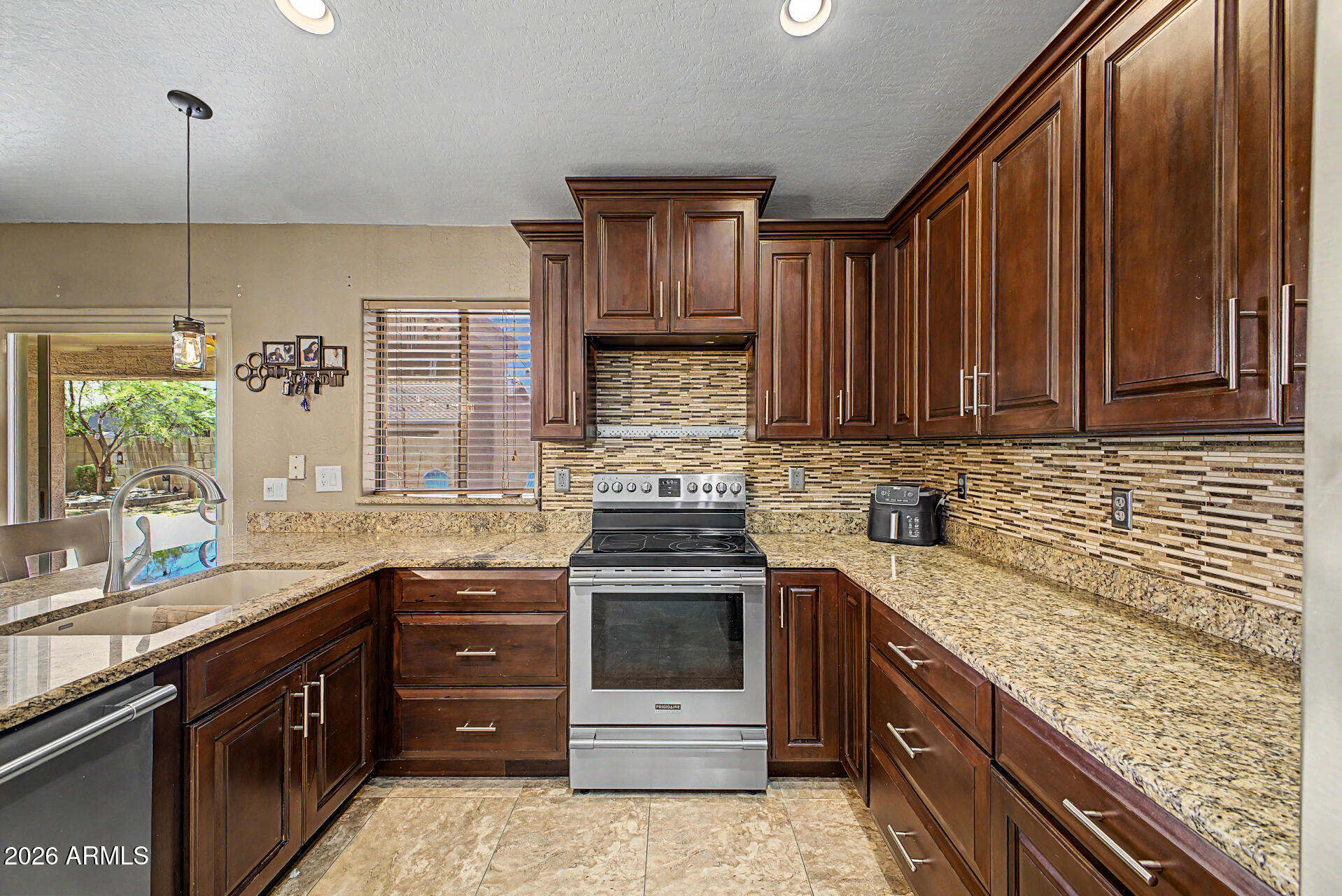 13256 W DESERT ROCK Drive