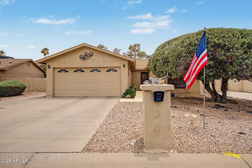 Welcome home to this Cochise floor plan in Sun Lakes Cottonwood. Walk through the  entryway into the extended  living room and formal dining room with newer windows and patio doors.  The kitchen is ideal for entertaining.   2 Bedrooms and 2 baths. The primary suite is spacious with en suite bathroom-  with updated shower, double sinks. 2 car garage features plenty of storage. New HVAC.  Enjoy entertaining on the side patio overlooking the spacious back yard.  Come enjoy all that Sun Lakes has to offer- golf, tennis, pickleball, swimming pools, restaurants, and more.
