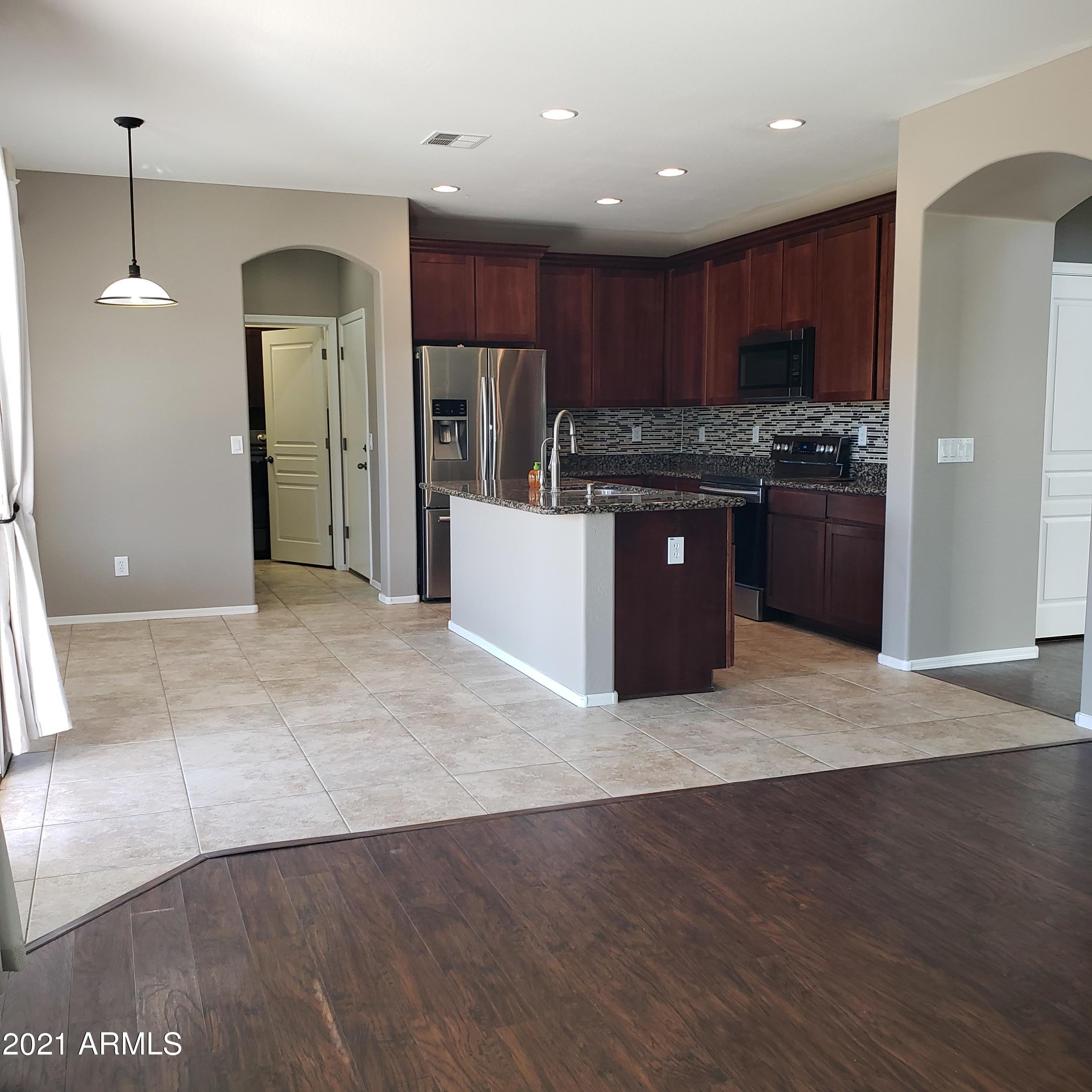 207 S LA AMADOR Trail