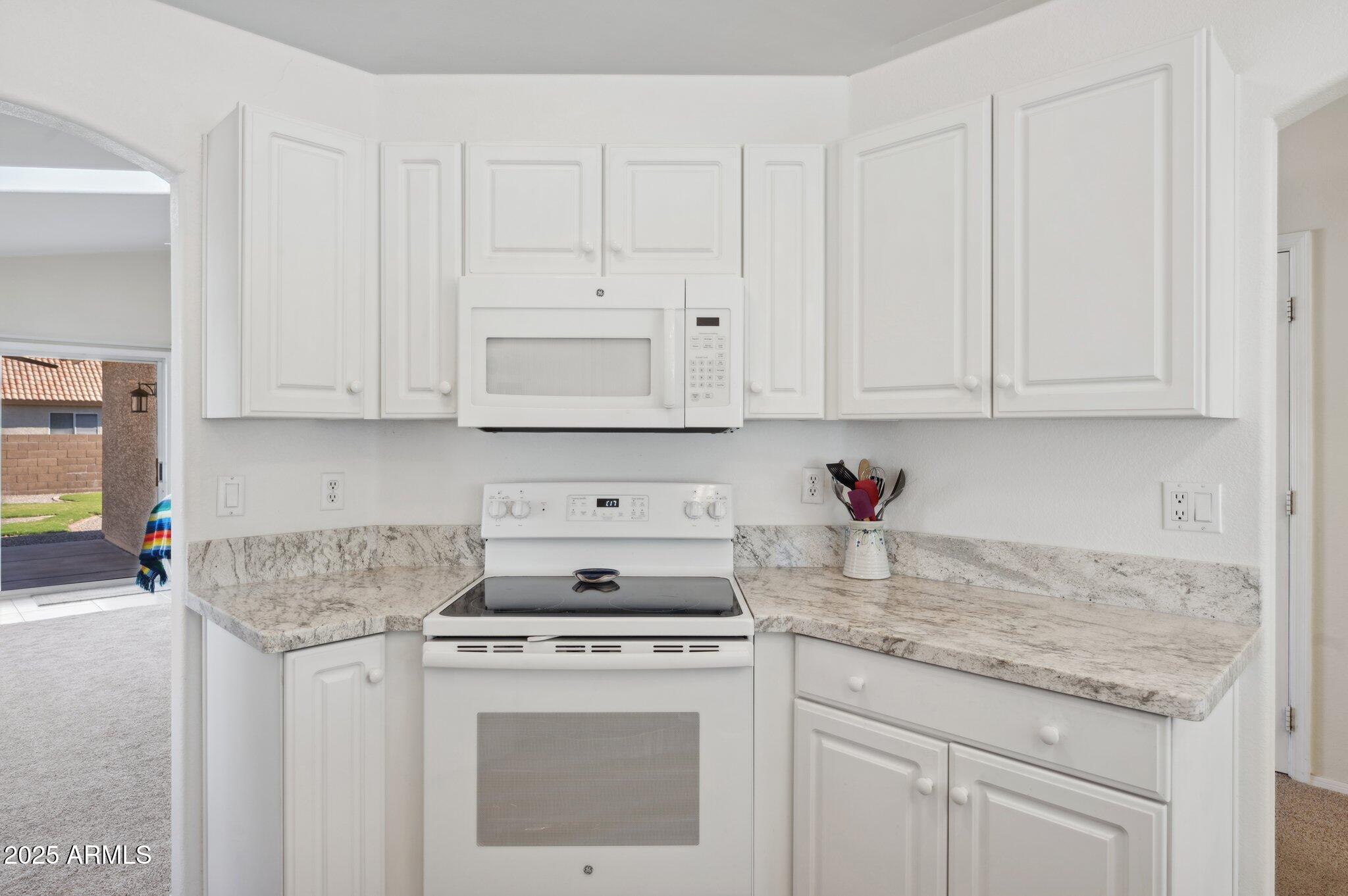 1211 N JACKSON Street