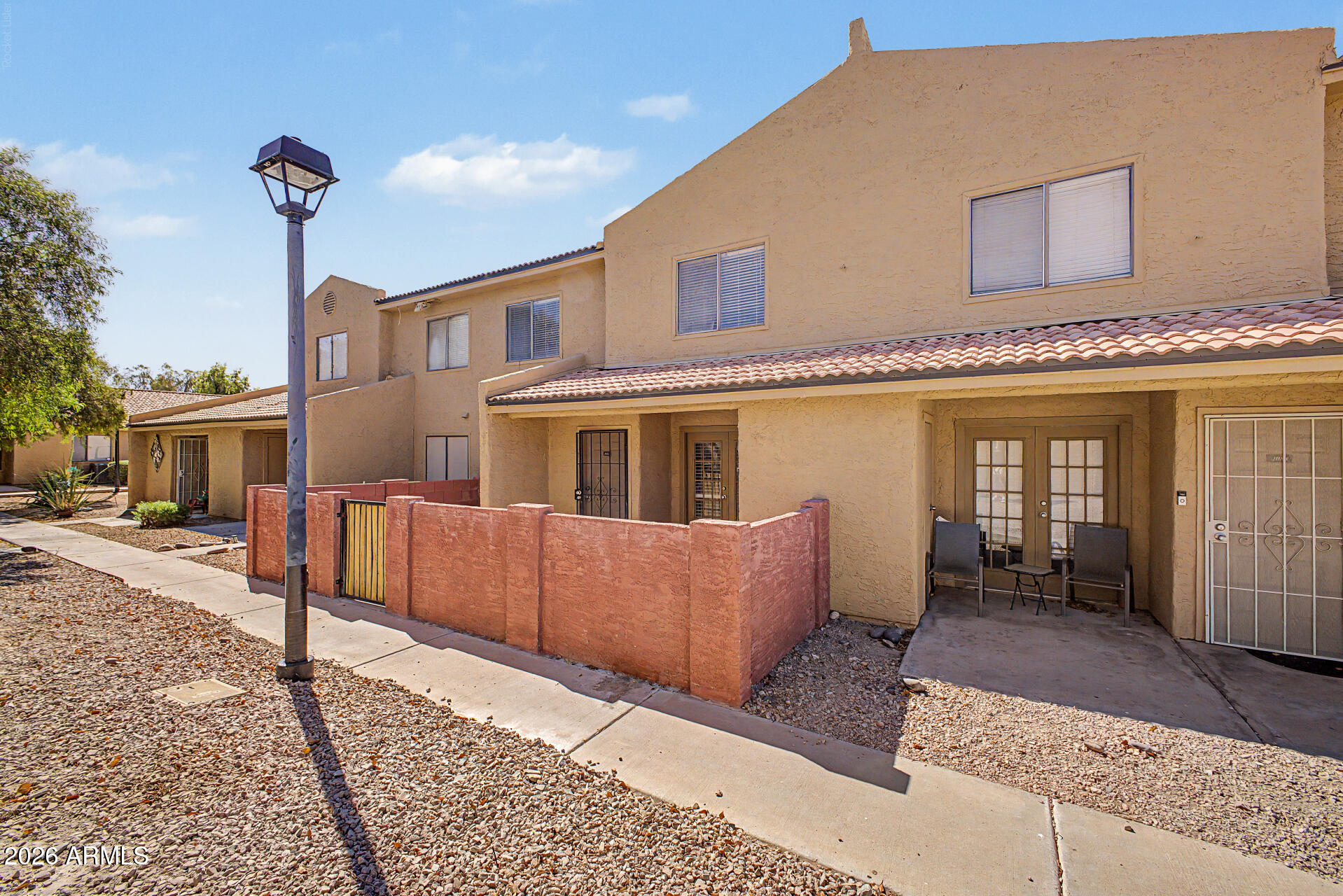 3511 E BASELINE Road 1083