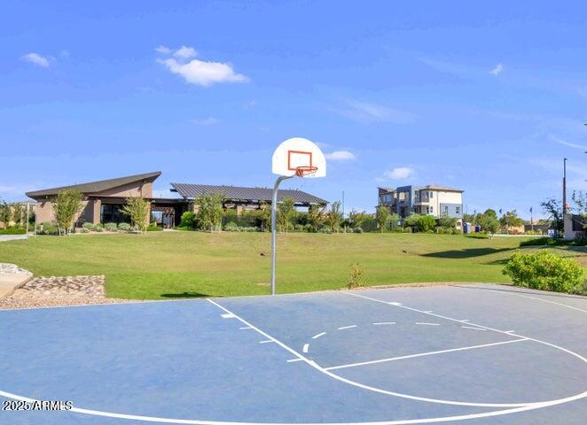 Tempe, Arizona 85284, United States, 4 Bedrooms Bedrooms, ,3 BathroomsBathrooms,Residential,Pending,8815