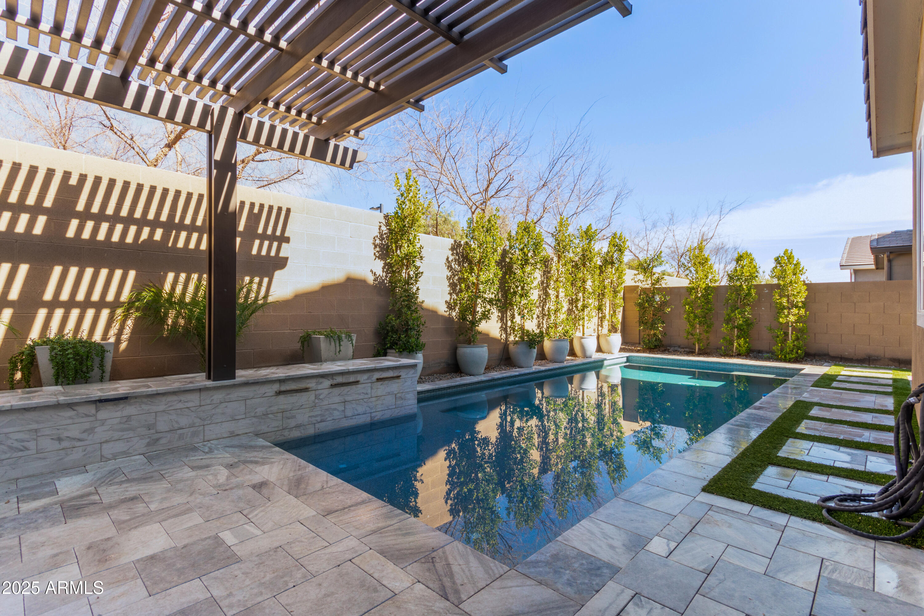 Tempe, Arizona 85284, United States, 4 Bedrooms Bedrooms, ,3 BathroomsBathrooms,Residential,Pending,8815