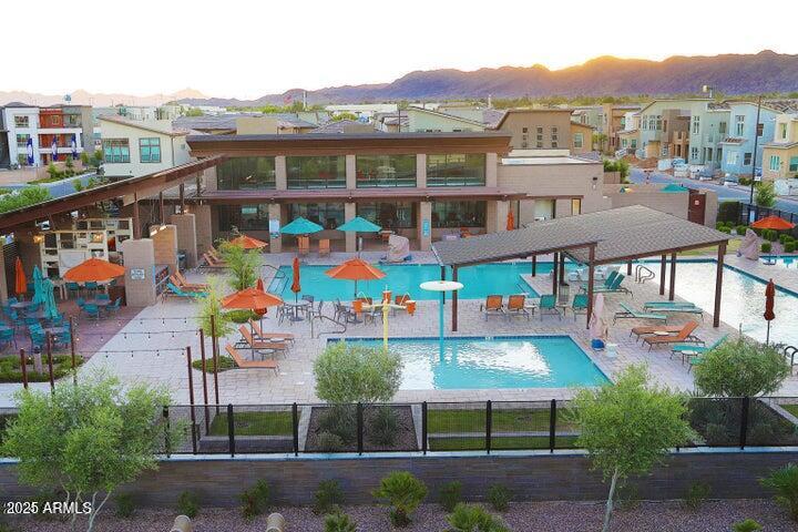 Tempe, Arizona 85284, United States, 4 Bedrooms Bedrooms, ,3 BathroomsBathrooms,Residential,Pending,8815