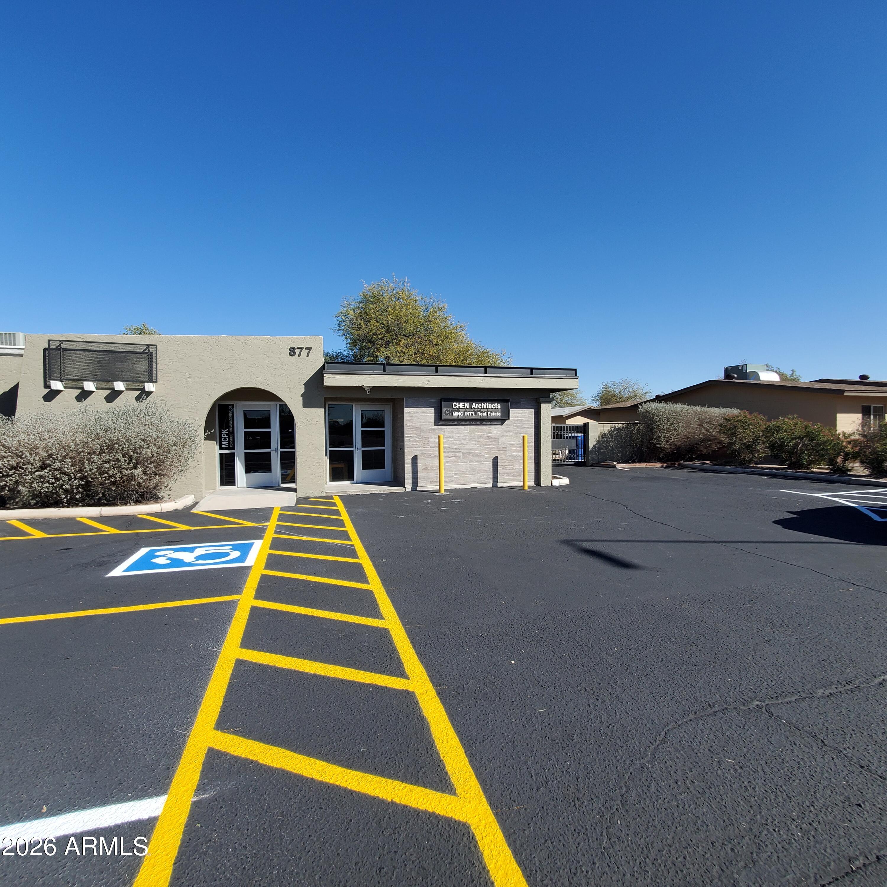 877 N ALMA SCHOOL Road