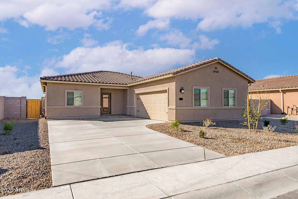 Photo of 674 W Pintail Drive, Casa Grande, AZ 85122 (MLS # 6892500)
