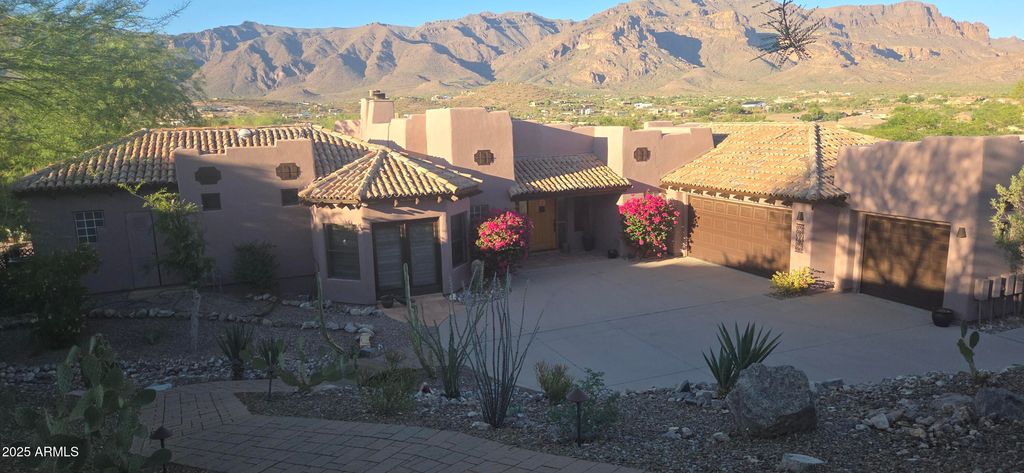 Photo of 4544 S Avenida Corazon De Oro, Gold Canyon, AZ 85118 (MLS # 6919616)