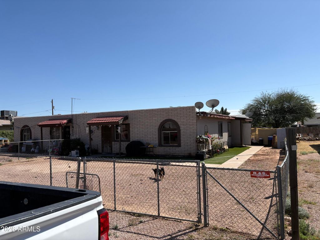 Photo of 445 E Hondo Avenue, Apache Junction, AZ 85119 (MLS # 7005732)