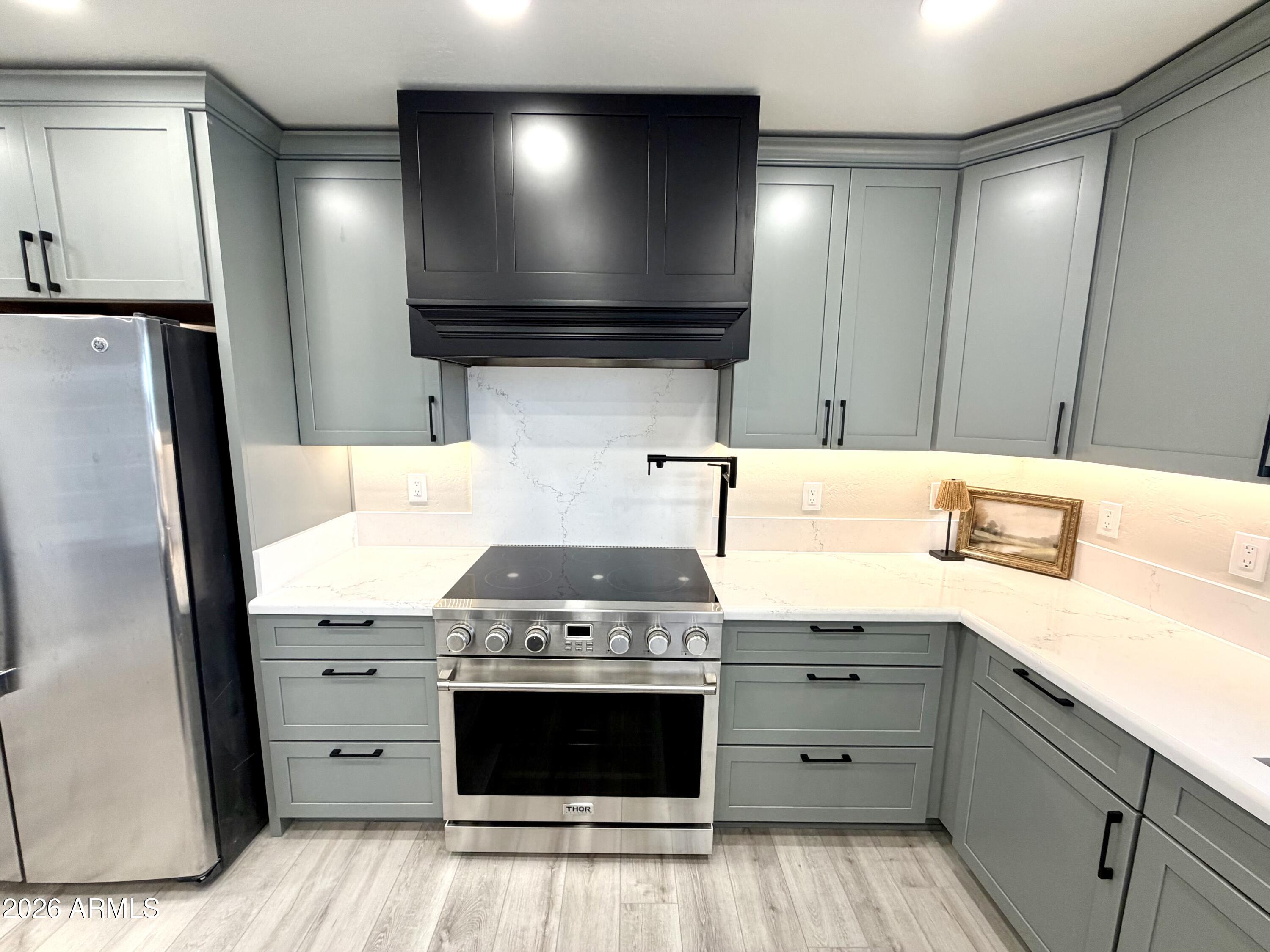 1165 N MOUNTAIN VIEW Road